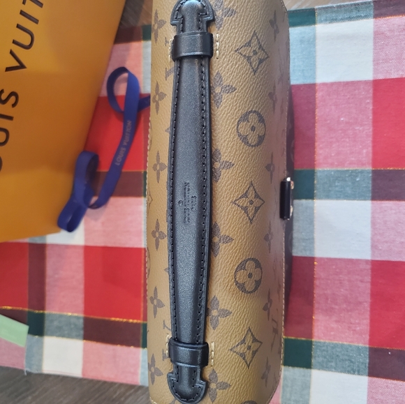 (SOLD) Louis Vuitton Pochette Metis Reverse - Picture 3 of 10